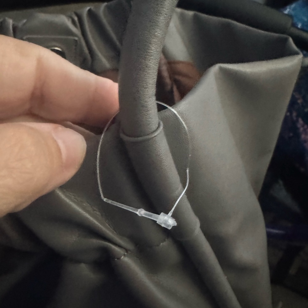 Elegant Gray Women's Handbag - Picture 5 of 14